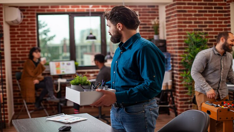 How Commercial Property Managers Coordinate Waste Removal During Tenant Turnover